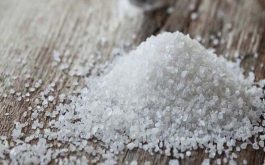 Trong muối có thành phần sát khuẩn, trị hắc lào hiệu quả