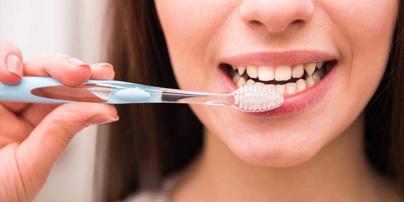 Đánh răng hằng ngày là biện pháp đảm bảo răng miệng sạch sẽ