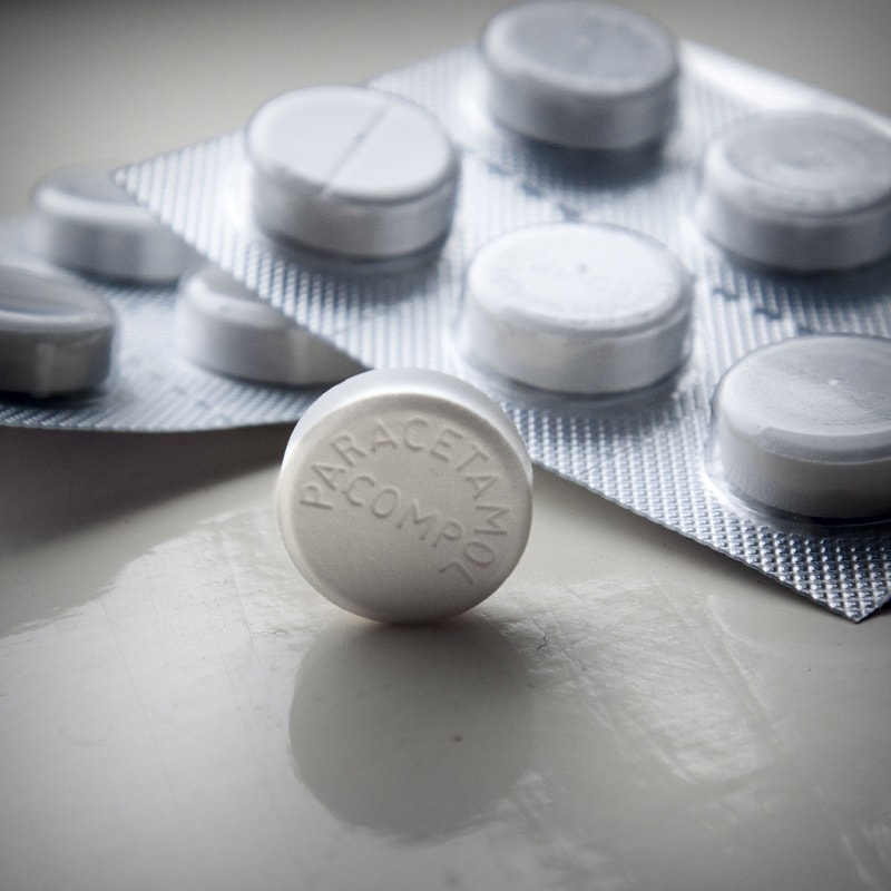 Paracetamol là thuốc giảm đau được sử dụng rất phổ biến trong điều trị đau vai gáy
