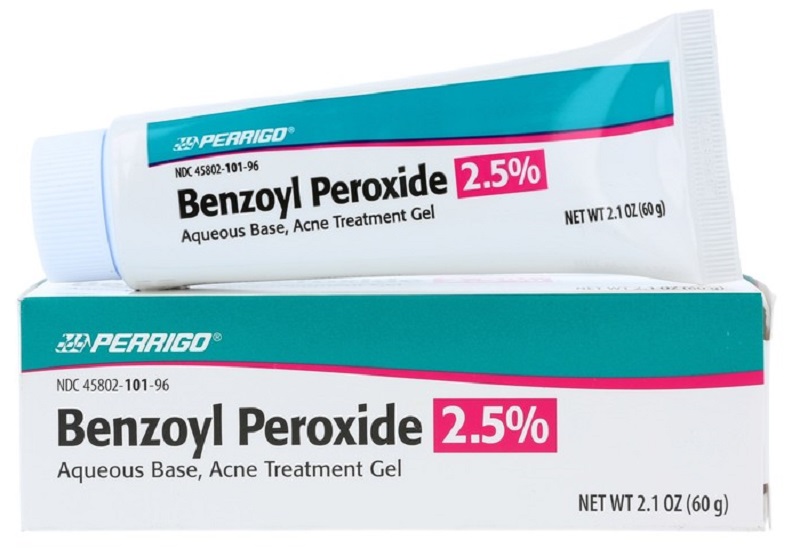 Kem bôi chứa Benzoyl peroxide giúp kiểm soát các nốt mụn ẩn nhanh chóng