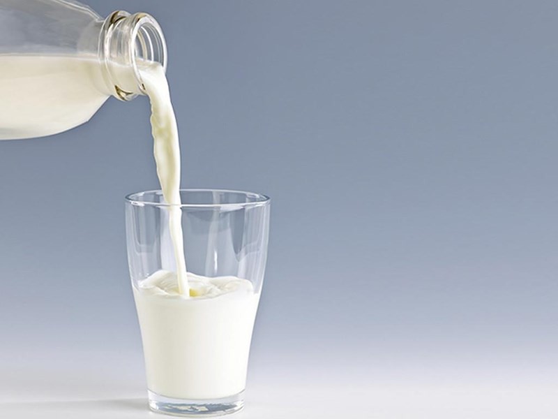 Khi lựa chọn sữa tăng chiều cao cho bé 1 tuổi mẹ nên chú ý đến nguồn gốc xuất xứ của sản phẩm