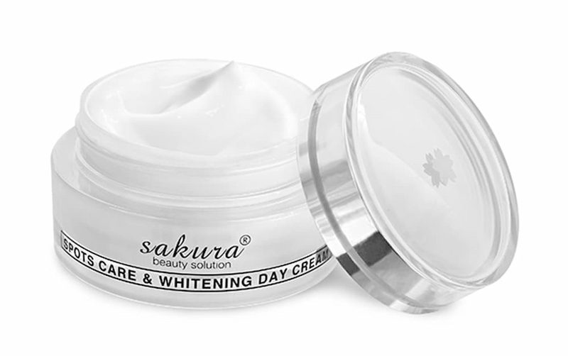 Kem trị sạm da Sakura Spot Care & Whitening Day Cream Nhật Bản